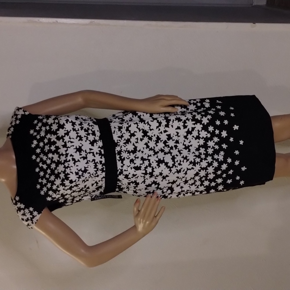 New York & company beautiful black and white office dress!